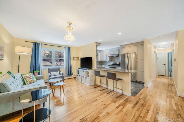 1663 Claas Avenue, Holbrook, NY 11741