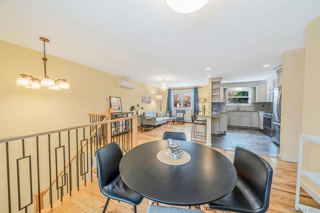 1663 Claas Avenue, Holbrook, NY 11741