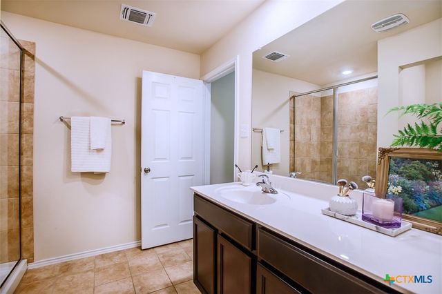5817 Sally Ride Lane, Killeen, TX 76543