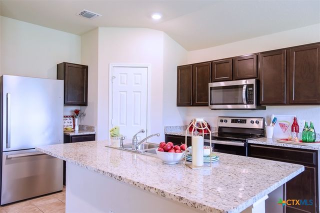 5817 Sally Ride Lane, Killeen, TX 76543