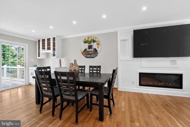 327 BEACH DR, Annapolis, MD 21403