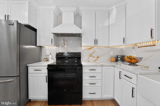 327 BEACH DR, Annapolis, MD 21403