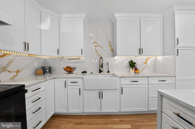 327 BEACH DR, Annapolis, MD 21403