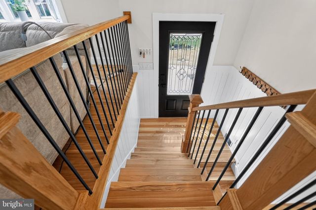 327 BEACH DR, Annapolis, MD 21403