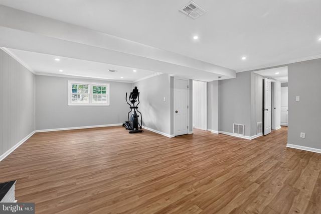 327 BEACH DR, Annapolis, MD 21403