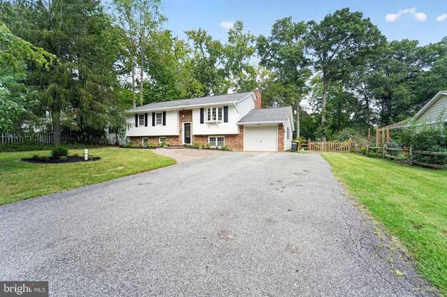 327 BEACH DR, Annapolis, MD 21403