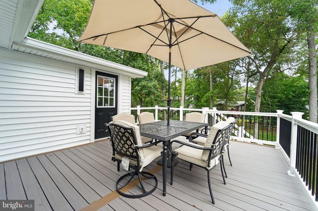 327 BEACH DR, Annapolis, MD 21403
