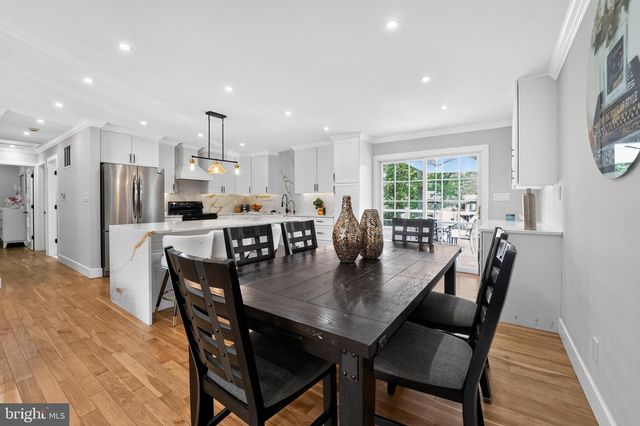 327 BEACH DR, Annapolis, MD 21403