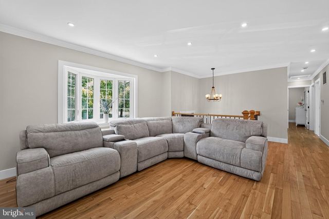 327 BEACH DR, Annapolis, MD 21403