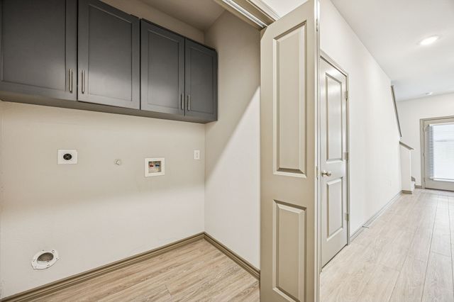 8714 Tudor Place, Dallas, TX 75228