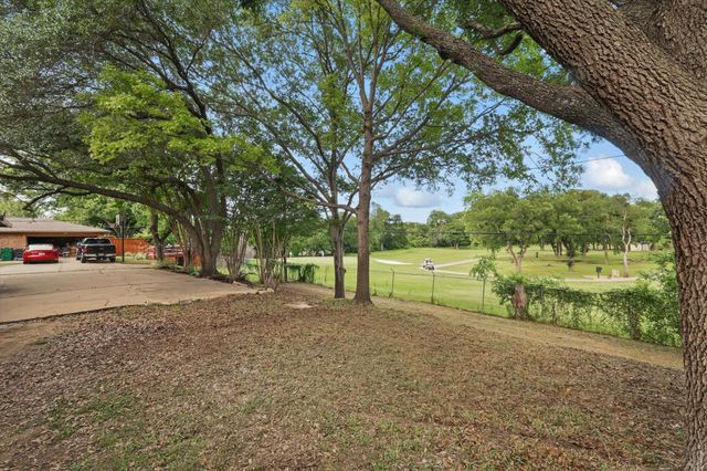 4512 Starlight Drive, Haltom City, TX 76117