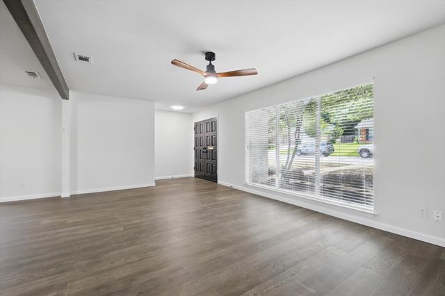 4512 Starlight Drive, Haltom City, TX 76117