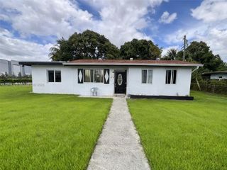 515 Golf Course Blvd, Opa-locka, FL 33054