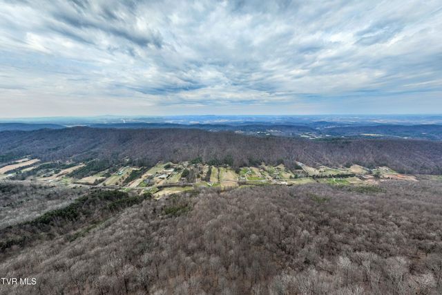 555 Butcher Valley Road, Rogersville, TN 37857