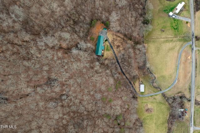 555 Butcher Valley Road, Rogersville, TN 37857