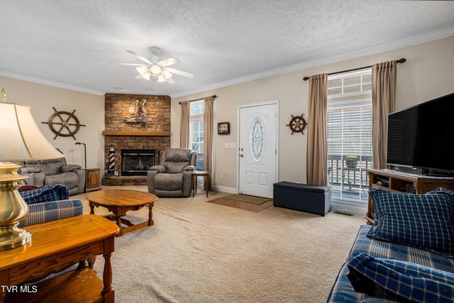 555 Butcher Valley Road, Rogersville, TN 37857