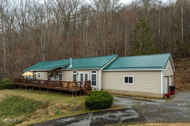 555 Butcher Valley Road, Rogersville, TN 37857