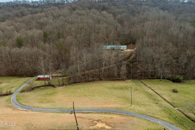 555 Butcher Valley Road, Rogersville, TN 37857