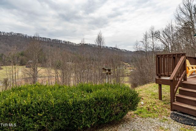 555 Butcher Valley Road, Rogersville, TN 37857