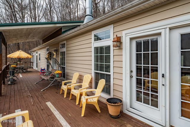 555 Butcher Valley Road, Rogersville, TN 37857