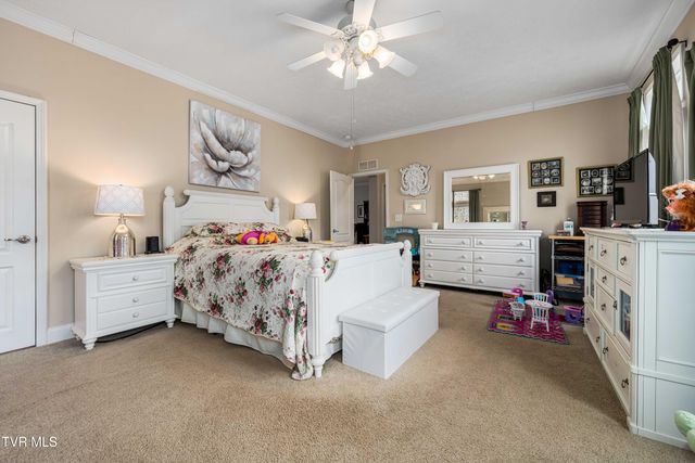 555 Butcher Valley Road, Rogersville, TN 37857