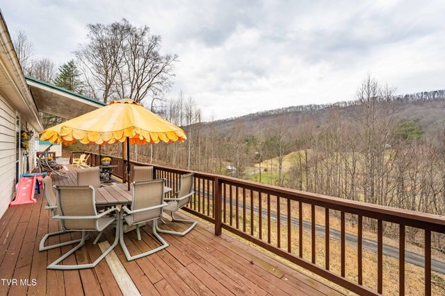 555 Butcher Valley Road, Rogersville, TN 37857