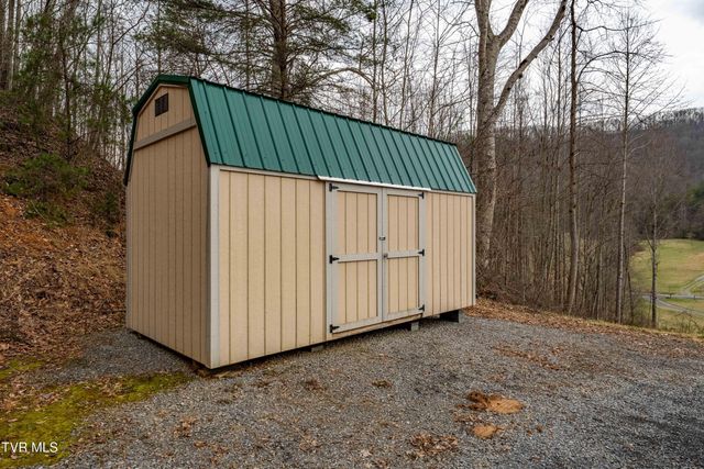 555 Butcher Valley Road, Rogersville, TN 37857