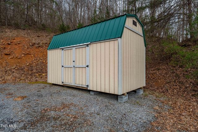 555 Butcher Valley Road, Rogersville, TN 37857