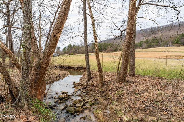 555 Butcher Valley Road, Rogersville, TN 37857