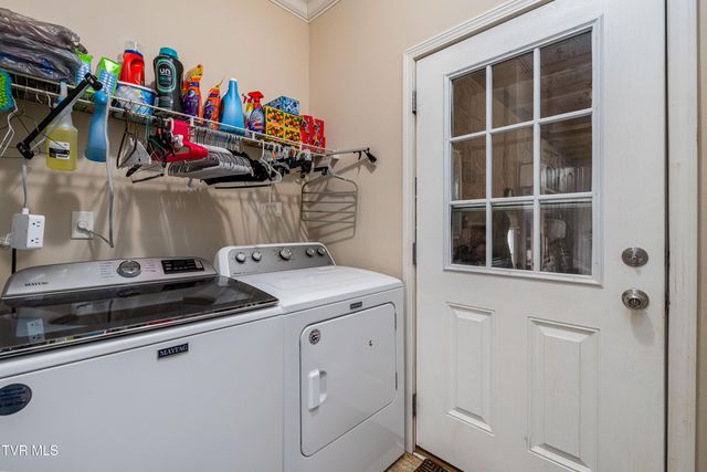 555 Butcher Valley Road, Rogersville, TN 37857