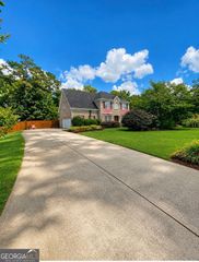 2841 Weatherstone Circle SE, Conyers, GA 30094