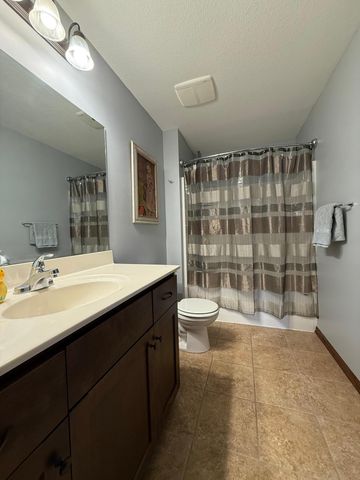 314 Keystone Drive NE, Pine Island, MN 55963