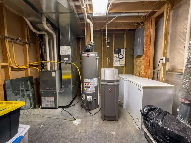 314 Keystone Drive NE, Pine Island, MN 55963