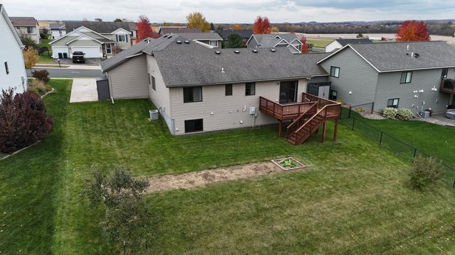 314 Keystone Drive NE, Pine Island, MN 55963
