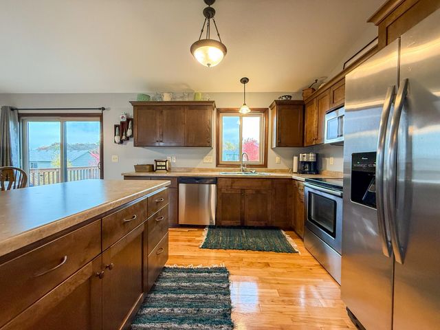 314 Keystone Drive NE, Pine Island, MN 55963