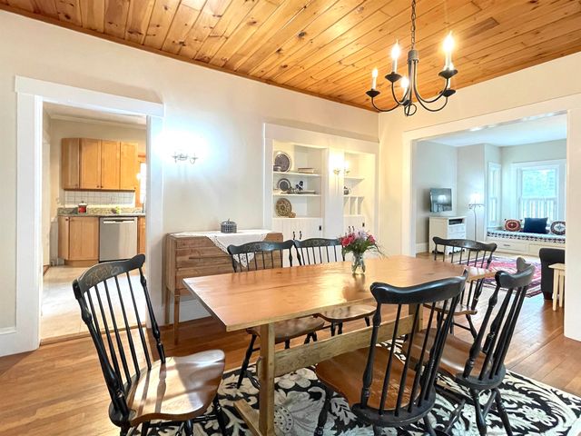 27 Pine Street, Peterborough, NH 03458