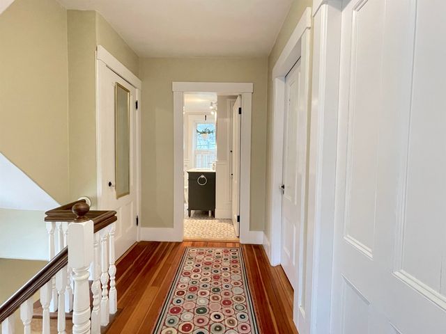 27 Pine Street, Peterborough, NH 03458