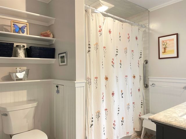 27 Pine Street, Peterborough, NH 03458