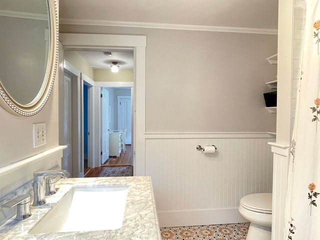 27 Pine Street, Peterborough, NH 03458