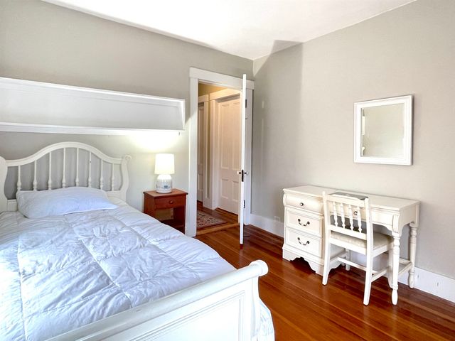 27 Pine Street, Peterborough, NH 03458