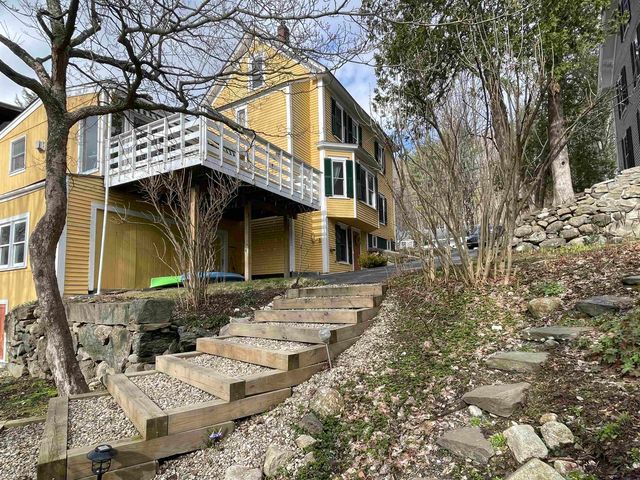 27 Pine Street, Peterborough, NH 03458