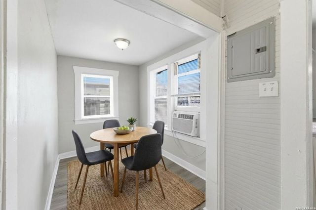 214 E Huff Ave, San Antonio, TX 78214