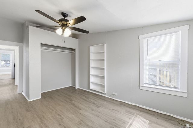 214 E Huff Ave, San Antonio, TX 78214