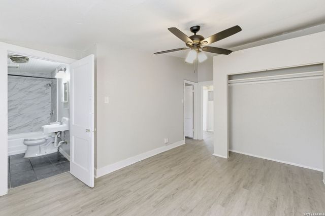 214 E Huff Ave, San Antonio, TX 78214