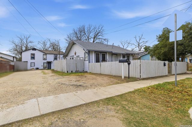214 E Huff Ave, San Antonio, TX 78214
