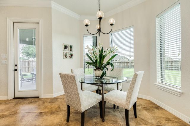 1016 Shady Oaks Drive, Angleton, TX 77515