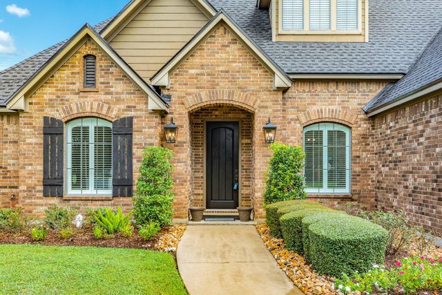 1016 Shady Oaks Drive, Angleton, TX 77515