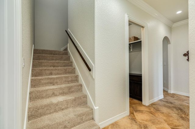 1016 Shady Oaks Drive, Angleton, TX 77515