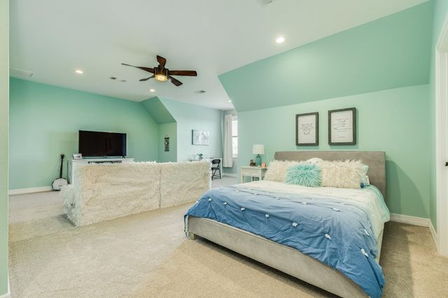 1016 Shady Oaks Drive, Angleton, TX 77515