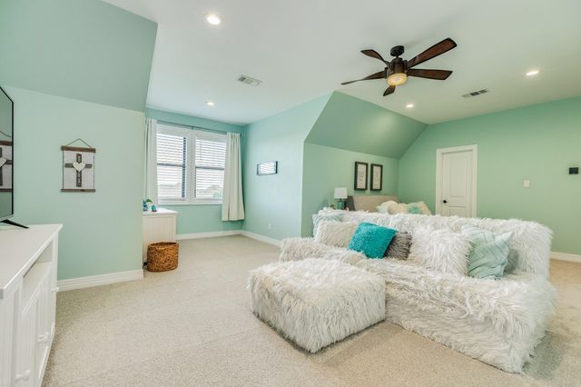 1016 Shady Oaks Drive, Angleton, TX 77515